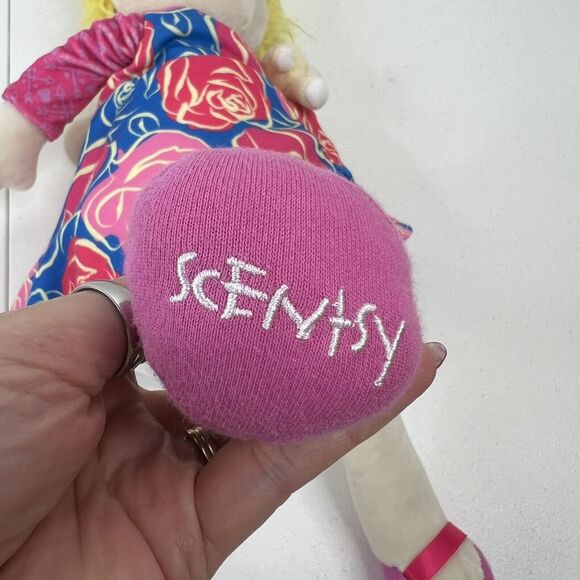 Scentsy Friend Sierra & Sweetie Pie The Lamb Buddy No Scent Pack Aromatherapy - Picture 7 of 14